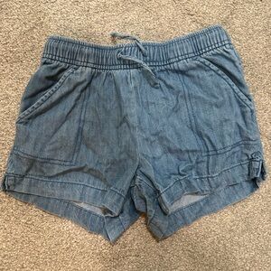Girls elastic waist shorts with pockets